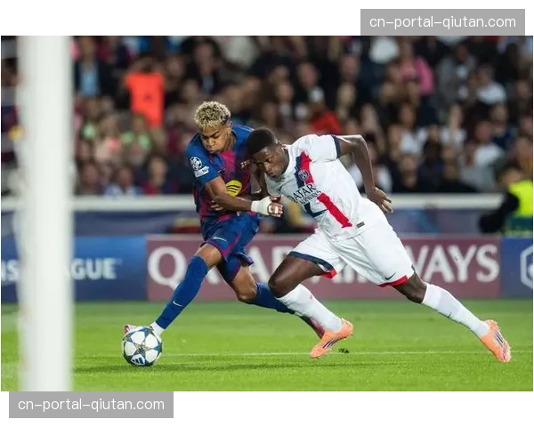 官方确认：巴萨前锋费兰-托雷斯腿筋轻度拉伤，将缺席两周。